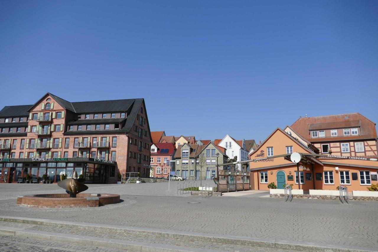 Ferienwohnung "Waren Am Hafen" Objekt-Id 11992-8 エクステリア 写真